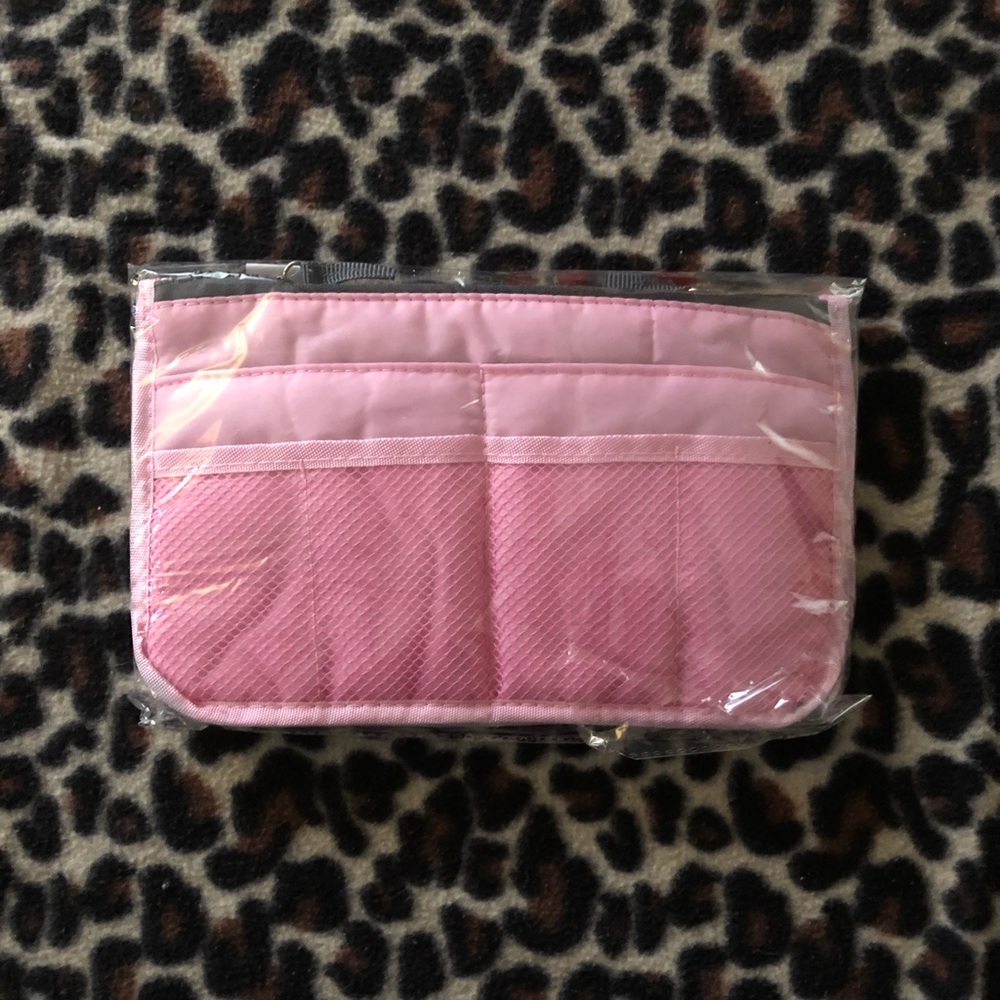 Expandable 13 Pocket purse organizer!